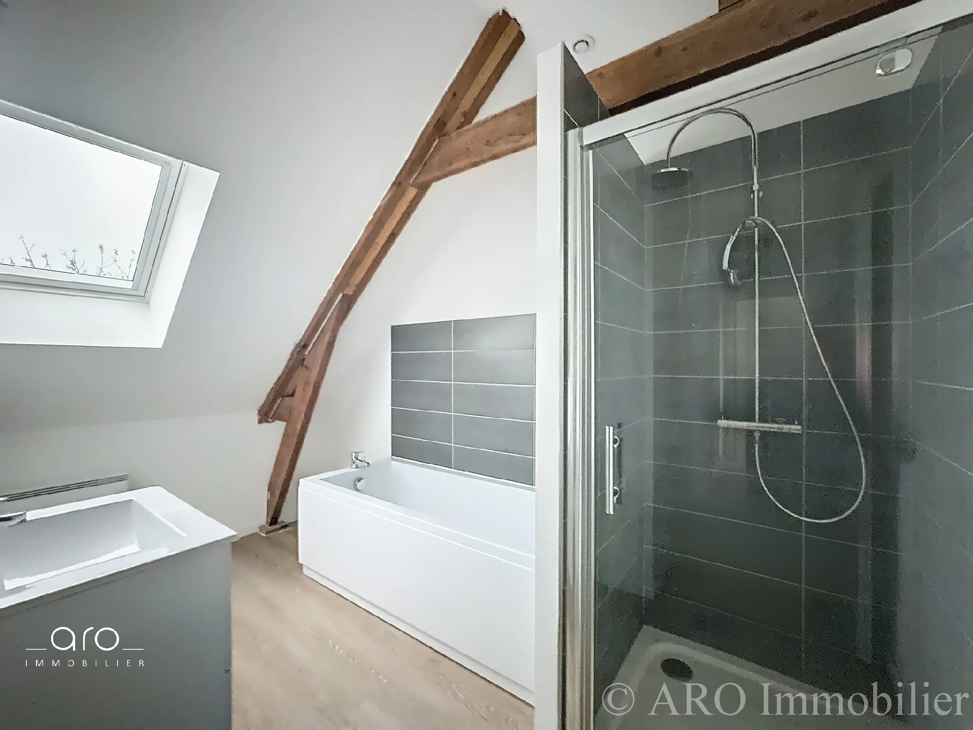 Vente maison - MONS EN PEVELE 59246 83 m², 6 pièces