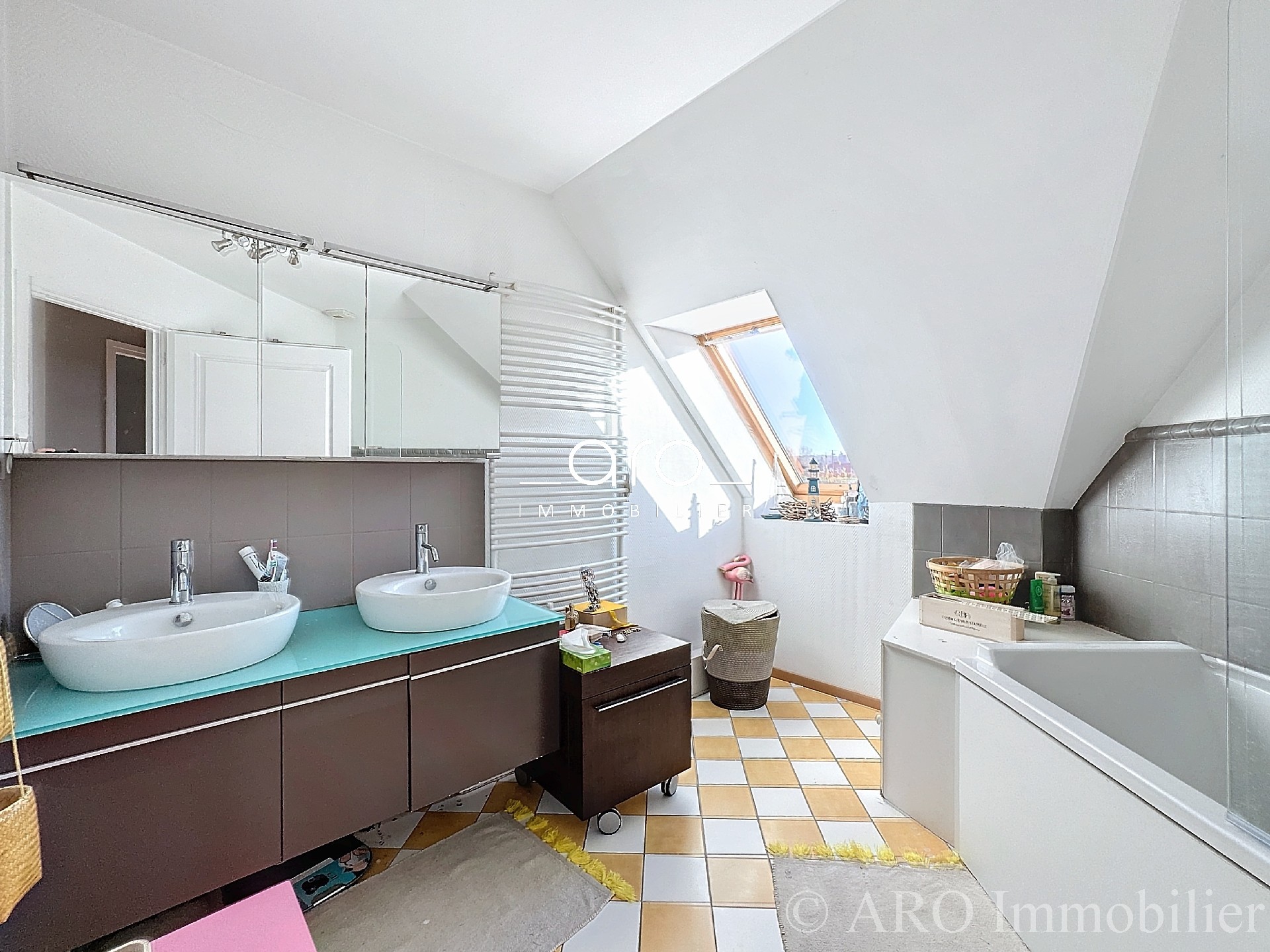 Vente maison - GENECH 59242 146 m², 7 pièces